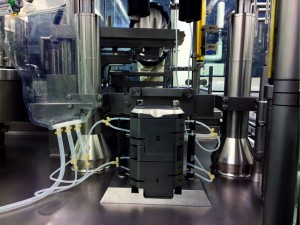 Photo 4: Single-use filling wetted path system installed in the Bausch+Ströbel SFM 5110 filling machine