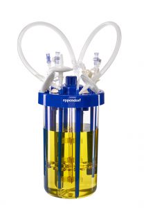 Eppendorf BioBLU® 3f was developed specifically for microbial bioprocessing in working volumes of 1.25 to 3.75 L, extending the full range of operation for single-use fermentation from 60 mL to 3.75 L.